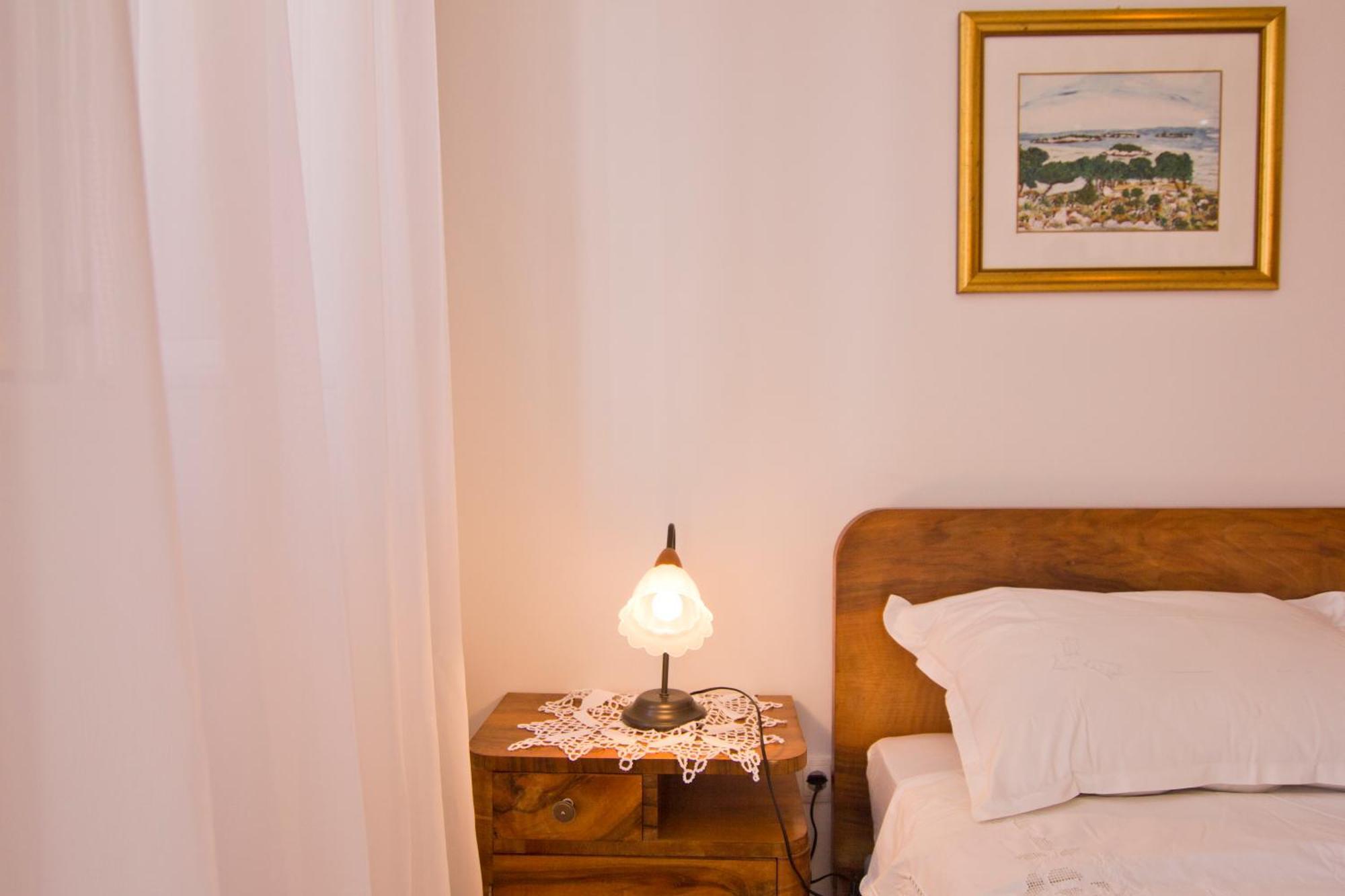 Apartments Donika Komiža Szoba fotó