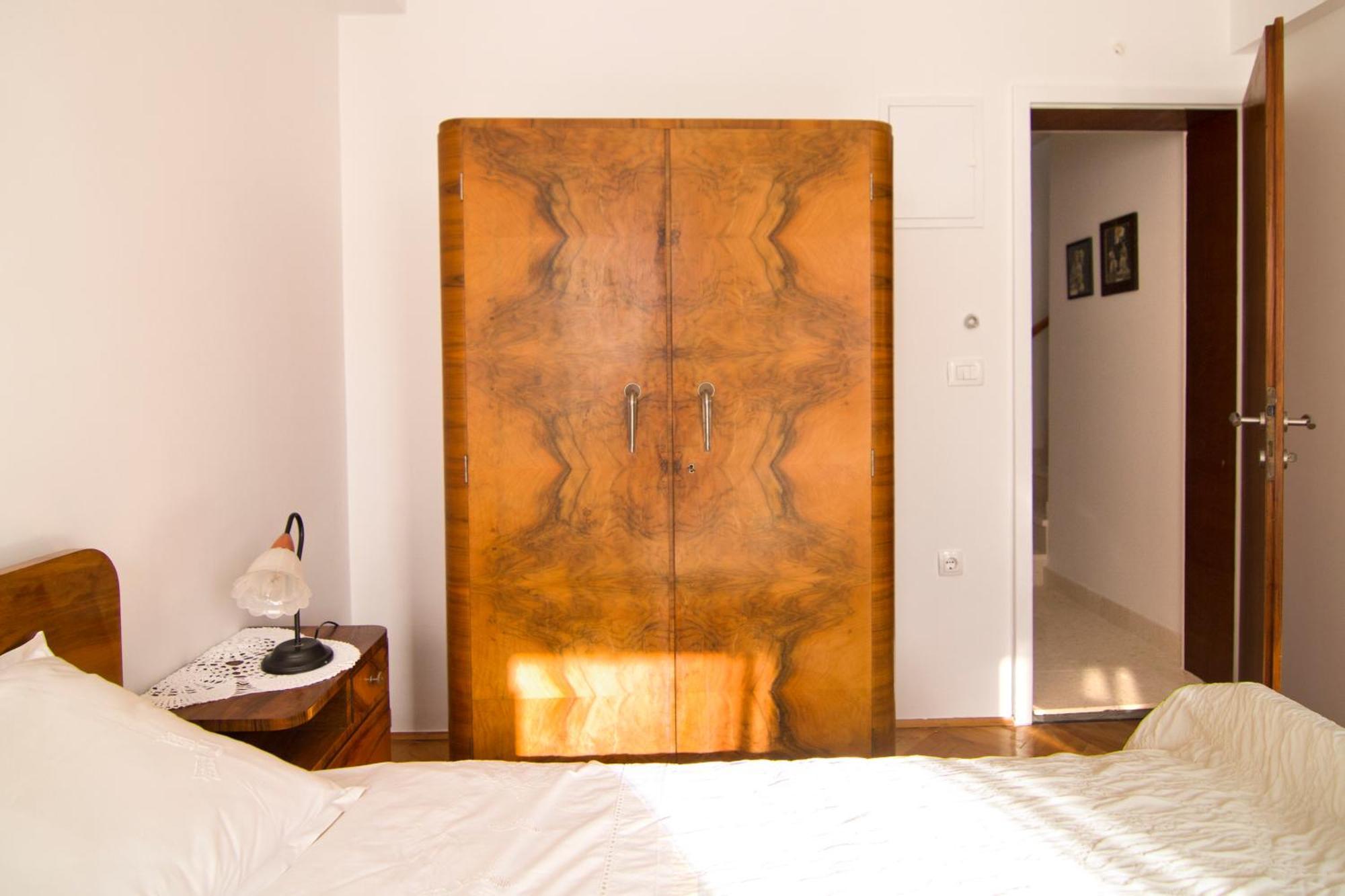 Apartments Donika Komiža Szoba fotó