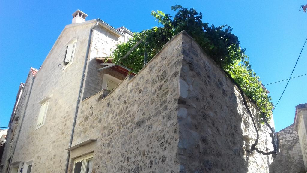 Apartments Donika Komiža Kültér fotó